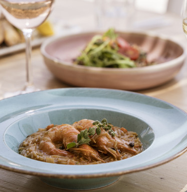 Cavos All Day Pool Bar