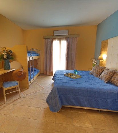 CLASSIC QUADRUPLE ROOM